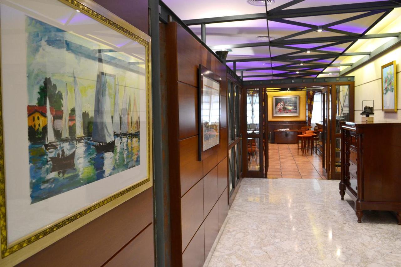 Hotel Alda El Suizo Ferrol Kültér fotó