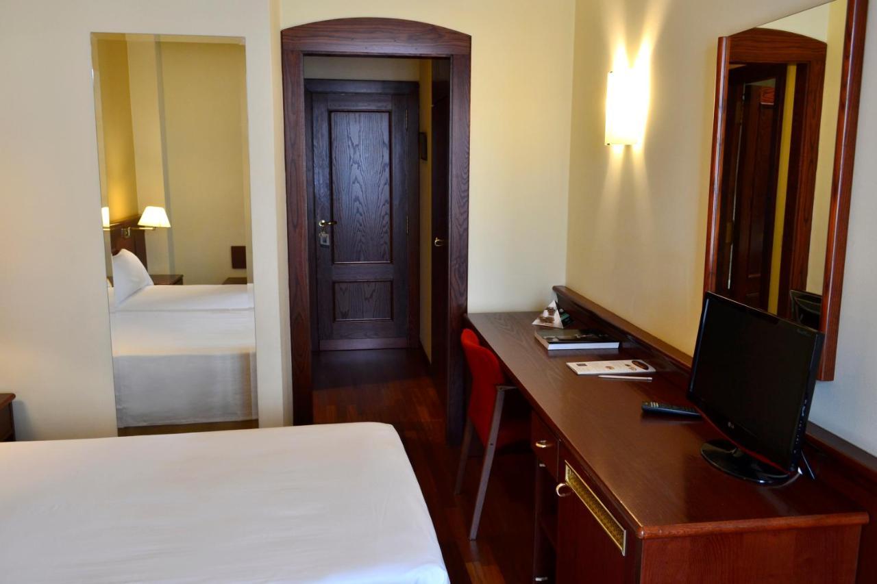 Hotel Alda El Suizo Ferrol Kültér fotó